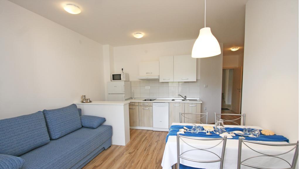 Jurman Apartment Barbariga Zimmer foto